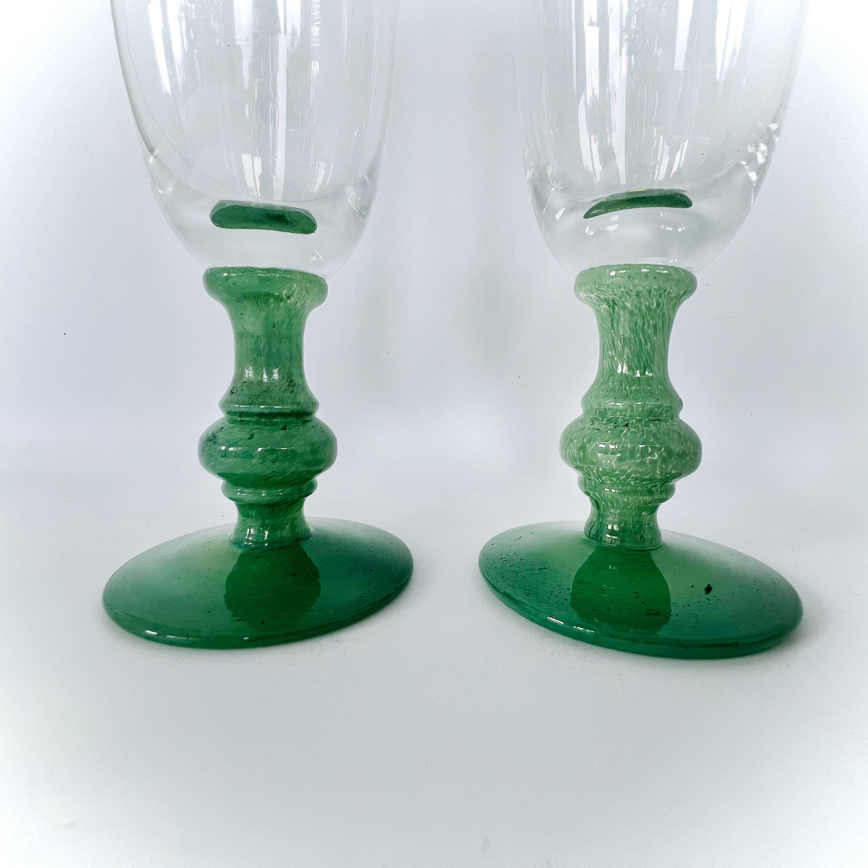 Handmade Villeroy & Boch Champagne Glasses with Green Stems (Set of 2) - Art Glass Haven